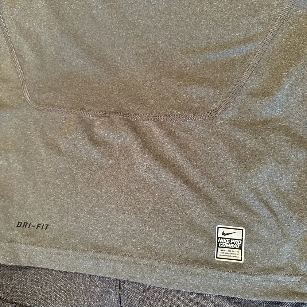 Nike Pro Combat Gray Youth Long Sleeve Shirt - Picture 3 of 5